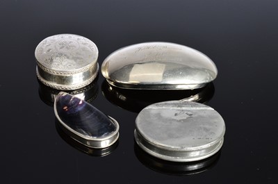 Lot 478 - Four 19th Century and later snuff boxes
