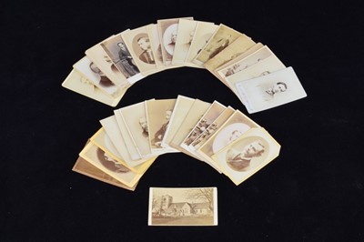Lot 7 - Cartes De Viste