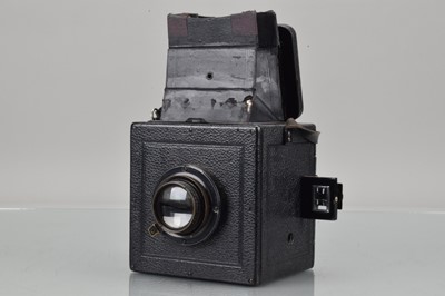 Lot 54 - An Ernemann Ermanox 6.5 x 9 Reflex Camera