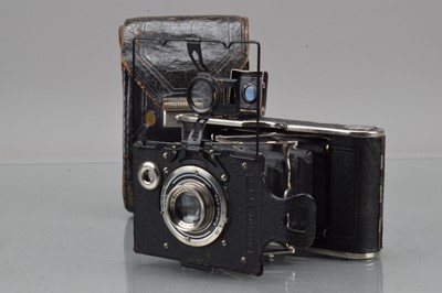 Lot 74 - A Rokuoh-Sha Pearlette Folding Strutt Camera
