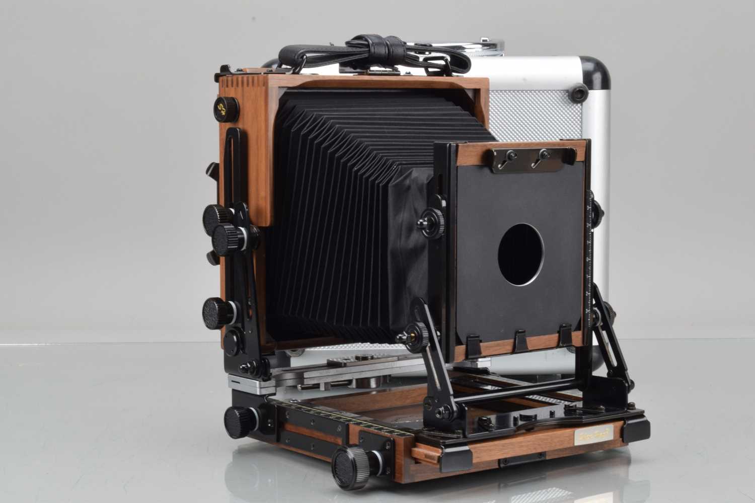 Lot 77 - A Shen Hao HZX IIA 4 x5 Field Camera