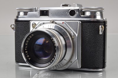 Lot 103 - A Voigtländer Pominent Rangefinder Camera