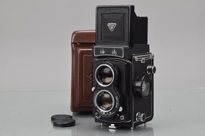 Lot 196 - Seagull 4A TLR Camera