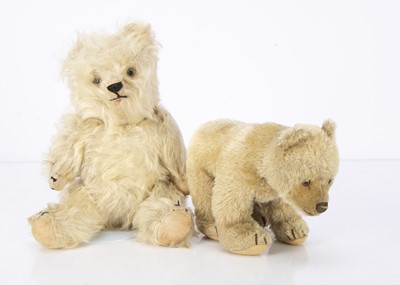 Lot 610 - A post war Steiff standing bear cub