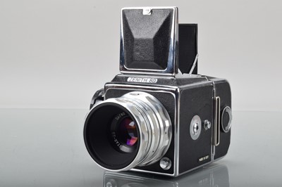 Lot 220 - A Zenith 80 Camera