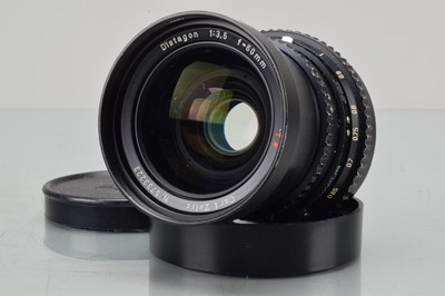 Lot 249 - A Hasselblad Carl Zeiss C T* 60mm f/3.5 Distagon Lens