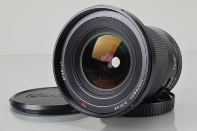 Lot 304 - A Contax Carl Zeiss T* 35mm f/3.5 Distagon Lens