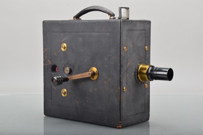 Lot 409 - An Ensign Cinematograph 35mm Cine Camera
