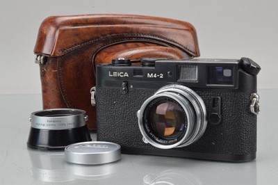 Lot 479 - A Leitz Canada Leica M4-2 Rangefinder Camera