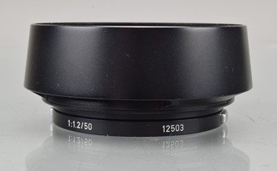 Lot 501 - A Leitz Wetzlar 12503 1:1.2/50 Lens hood