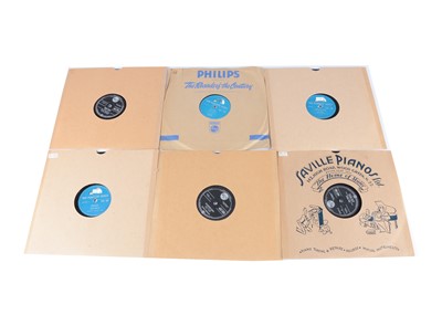 Lot 235 - Elvis Presley 78s