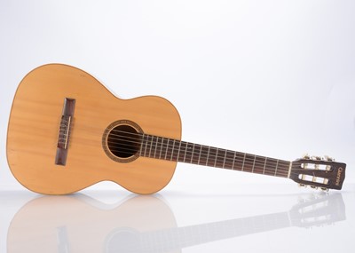 Lot 561 - Acoustic Guitars