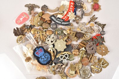 Lot 254 - An assortment of British Cap Badges and Buttons