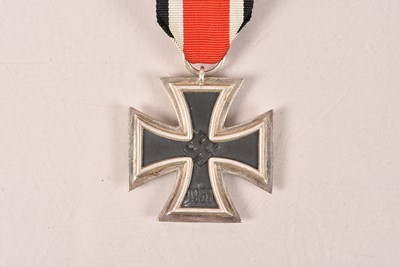 Lot 264 - A WWII Iron Cross 2nd Class