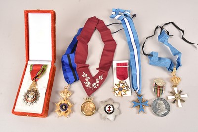Lot 281 - An assortment of Reproduction medals and Orders