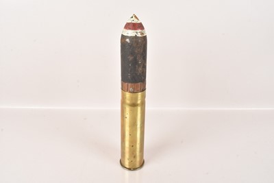 Lot 323 - An Inert WWII 2 Pound No.1 Round