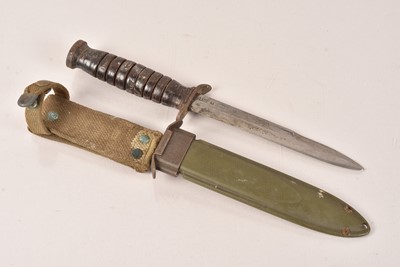 Lot 361 - A US M3 - Utica Fighting Knife