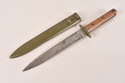 Lot 387 - A WWI Austian/Hungarian Fighting Knife