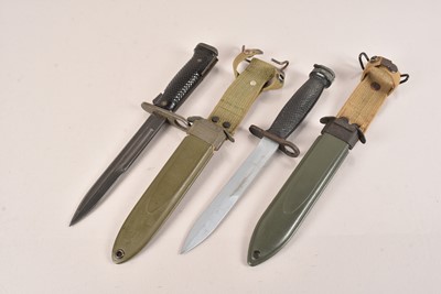 Lot 417 - A USM6 Bayonet and scabbard