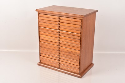 Lot 530 - A Coin/Medal Collectors Cabinet