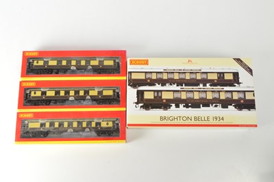 Lot 103 - Hornby 00 Gauge boxed Brighton Belle 1934 2-Car Set and three additional coaches (4 boxes)