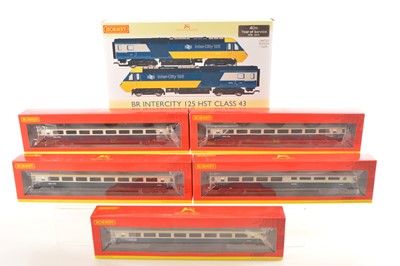 Lot 156 - Hornby 00 Gauge boxed BR blue and grey Class 43 Inter-City 125 HST 2-Car 40th Anniversary Ltd Ed Train pack and five blue/grey Inter-City Coaches (6)