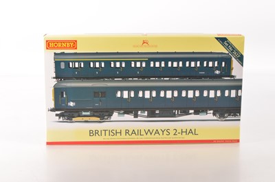 Lot 182 - Hornby 00 Gauge R3341A BR blue 2-Hal 2-Car EMU 2623 Train Pack
