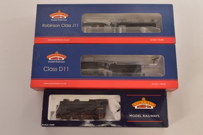 Lot 189 - Bachmann boxed 00 Gauge BR weathered black Class D11 J11 and J39 Steam Locomotives and Tenders (3)