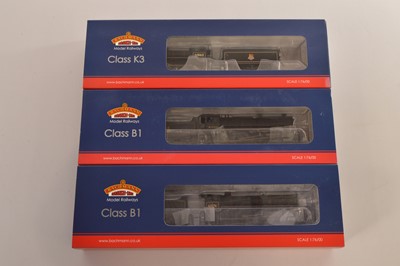 Lot 191 - Bachmann boxed 00 Gauge BR lined black Class K3 and B1 Steam Locomotives and Tenders (3)