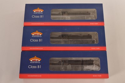 Lot 193 - Bachmann boxed 00 Gauge renumbered BR weathered black Class B1 Steam Locomotives and Tenders (3)