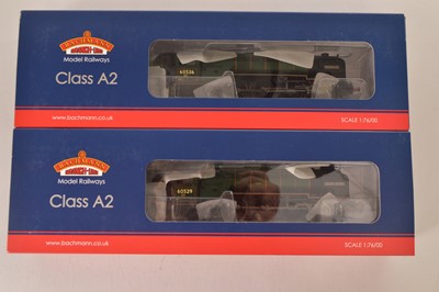 Lot 215 - Pair Bachmann boxed 00 Gauge BR green Class A2 Steam Locomotives and Tenders (2)