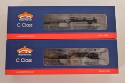 Lot 217 - Pair of Bachmann boxed 00 Gauge SR black C Class 0-6-0 Locomotives and Tenders (2)