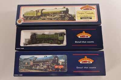 Lot 243 - Bachmann boxed 00 Gauge BR blue and green Class B1 4-6-0 Locomotives and Tenders (3)
