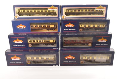 Lot 261 - Bachmann boxed 00 Gauge GWR and BR WR and Pullman chocolate and cream Coaches and BR maroon coach (8)