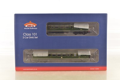 Lot 267 - Bachmann 00 Gauge 32-286 BR green small yellow panels Class 101 DMU 2-Car Pack
