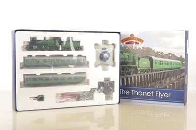Lot 272 - Bachmann 00 Gauge 30-165 The Thanet Flyer Train Set