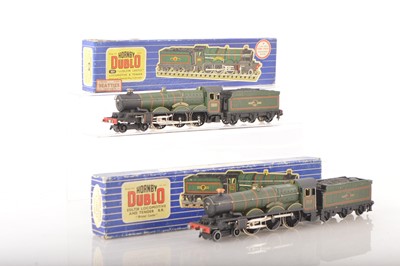 Lot 364 - Hornby-Dublo 00 Gauge 3-Rail late issue 'Ludlow Castle' and converted to 2-Rail 'Bristol Castle' Locomotive and Tenders (2)