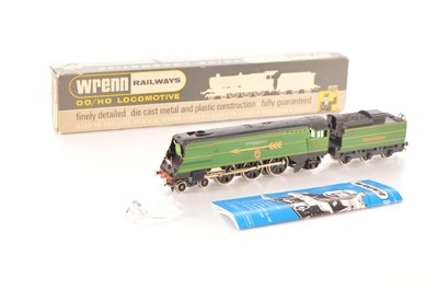 Lot 377 - Wrenn 00 Gauge boxed W2265/A Southern Malachite green Battle of Britain Class 21C155 'Fighter Pilot' with Golden Arrows on sides and shield on smoke box door, French flag on buffer beam (lacks union