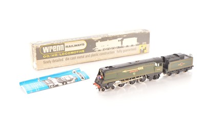 Lot 382 - Wrenn 00 Gauge boxed W2266/A BR green West Country Class 34092 'City of Wells' with Golden Arrows on sides and shield on smoke box door, French flag and Union Flag on buffer beam