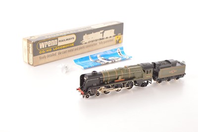 Lot 392 - Wrenn 00 Gauge boxed W2236/A rebuilt BR green West Country Class 34016 'Bodmin ' Locomotive and tender