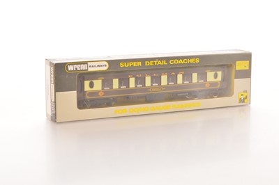 Lot 397 - Wrenn 00 Gauge boxed W6001S Ist Class Parlour Car 'Sheila'