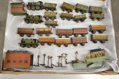 Lot 410 - Bing Table Top Railway 00 Gauge unboxed   clockwork Passenger and goods made up Train Set (34)