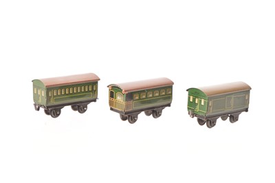 Lot 414 - Three Bing Table Top 00 Gauge green 4-wheel Coaches for American Market (3)