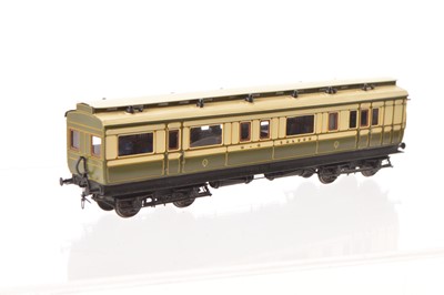 Lot 594 - Dawson and Studley 11/97 00 Gauge kitbuilt Highland Railway green and cream Directors Saloon Coach