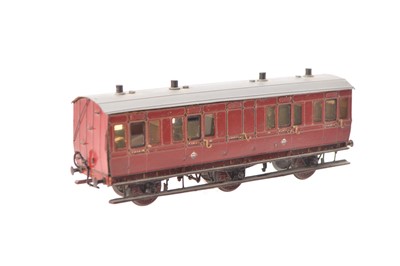 Lot 600 - DC Models kitbuilt 00 Gauge Midland Railway maroon 6 -wheel 1st/3rd/Luggage Compartment Coach