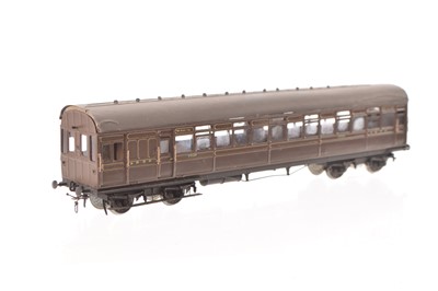 Lot 604 - Painter 1994 kitbuilt 00 Gauge LBSC brown bogie 8-wheel Luggage Van