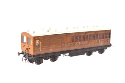 Lot 607 - Lawrence Scale Models 26/5/92 kitbuilt 00 Gauge Metropolitan wood sided 3rd class Luggage and Guards compartment coach with Drivers compartment No 387