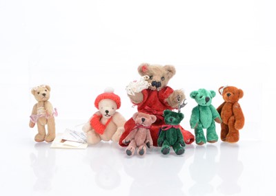 Lot 29 - Seven miniature artist teddy bears