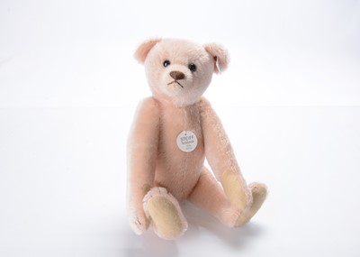 Lot 68 - A Steiff limited edition 1908 replica pink mohair teddy bear