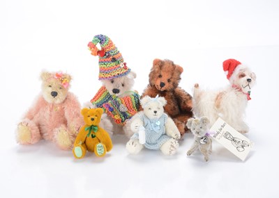 Lot 85 - Seven small Wendy-Sue Bears artist teddy bears
